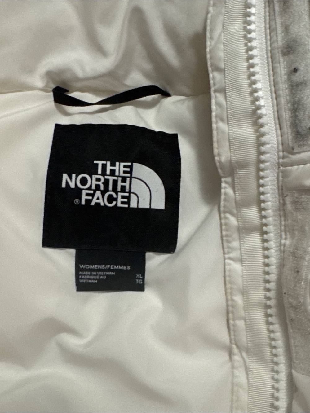 The North Face Women's White Hooded Puffer Jacket - Picture 2 of 4